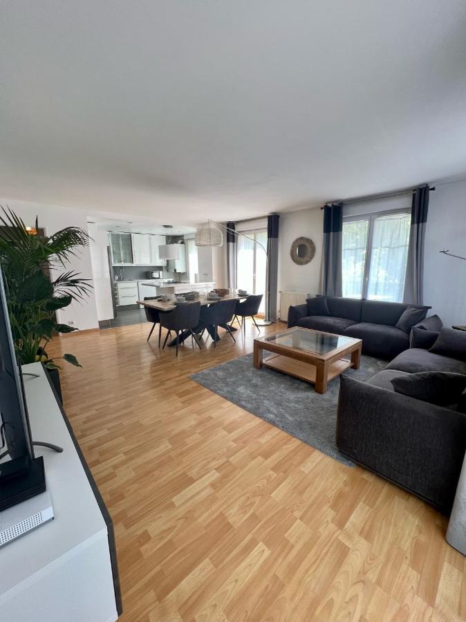 100M2 // Ideal Family/Friends // 5Min Disney/Val Deurope Серрі Екстер'єр фото
