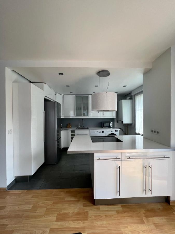 100M2 // Ideal Family/Friends // 5Min Disney/Val Deurope Серрі Екстер'єр фото